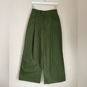 The Kit Leigh Trouser organic cotton size 10 army green color